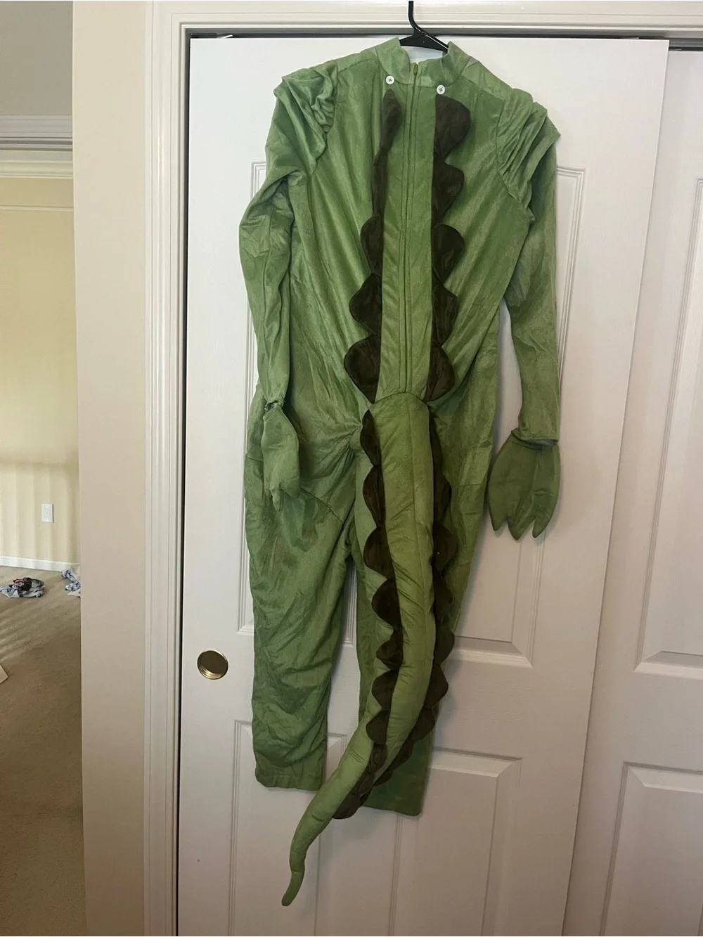 Disney Kids XL (fits small adult) Tick-Tock the Crocodile costume Peter Pan